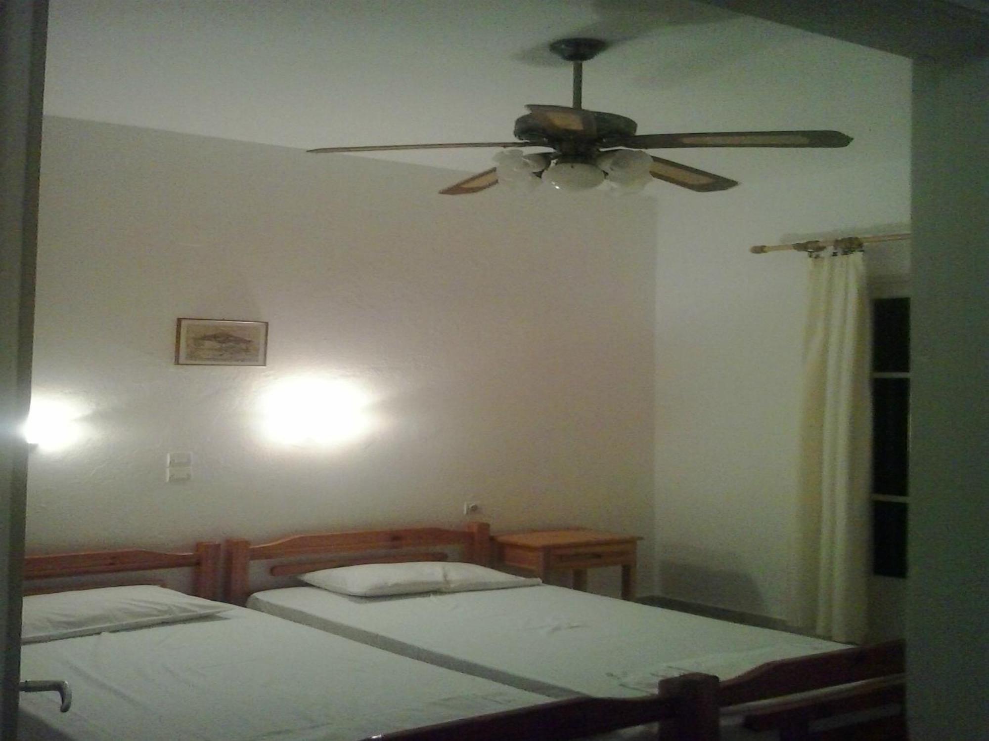 Karagiozos Studios & Apartments Σκόπελος Εξωτερικό φωτογραφία