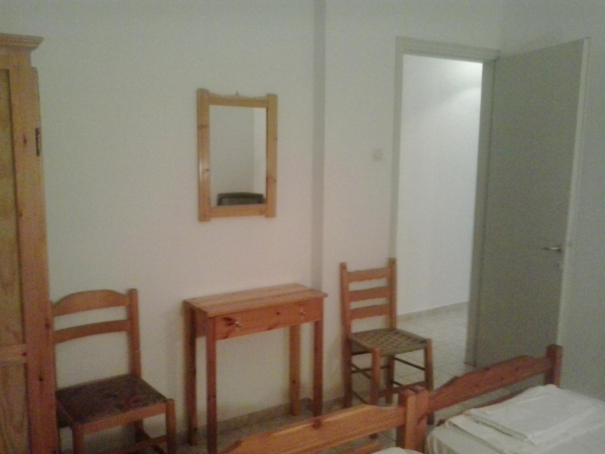 Karagiozos Studios & Apartments Σκόπελος Δωμάτιο φωτογραφία