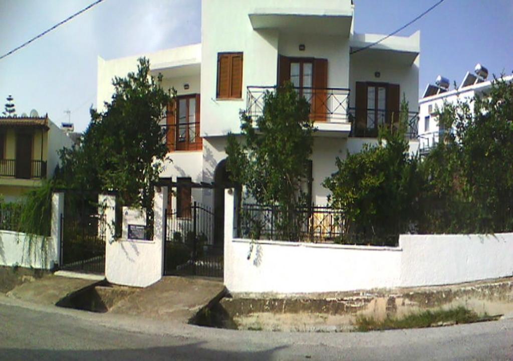 Karagiozos Studios & Apartments Σκόπελος Εξωτερικό φωτογραφία